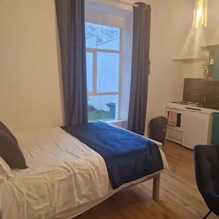 Lovely - Perfect Weekend In